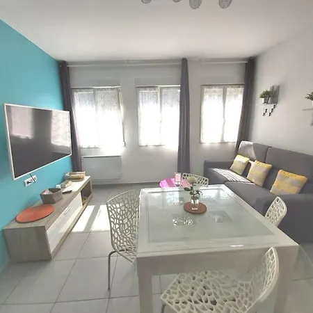 42M2 Au R D C Grand Parking 250 Gratuit Face Au Logement 400 M Centre-Ville Arras Exterior foto